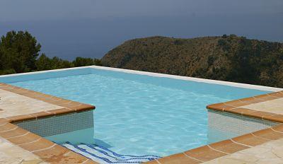 Infinity Pool with spectacular view